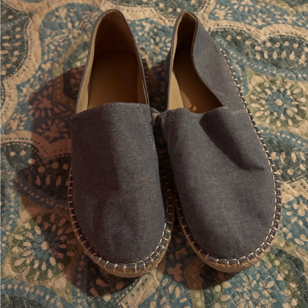 Old Navy Women’s Canvas Loafers In Chambray Blue, Size 8